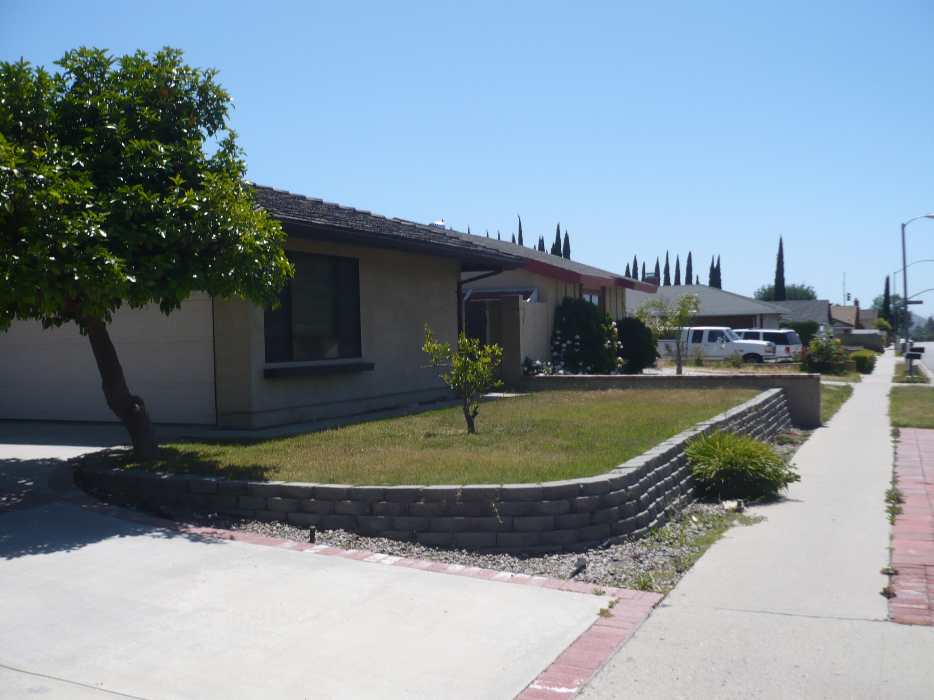 2264 Cochran St